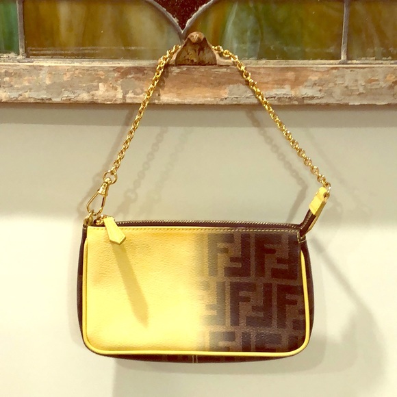 fendi zucca chain pochette